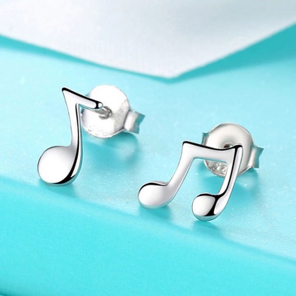 🔴 5/$20  Dainty music note earrings - Picture 4 of 4